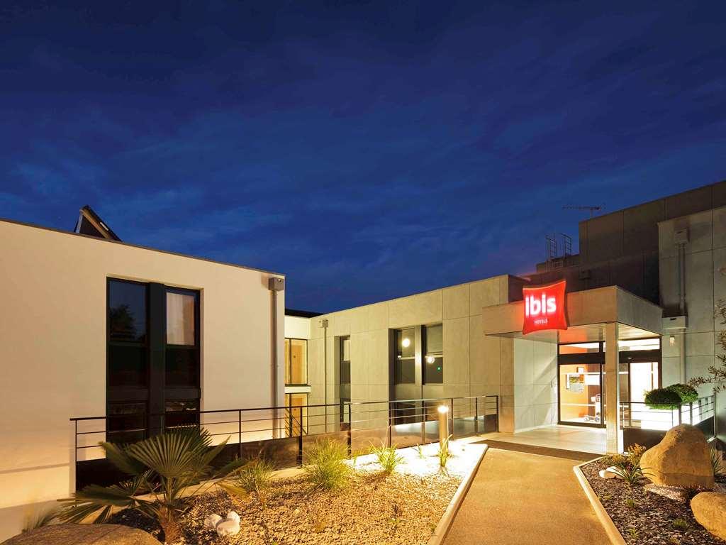 ibis Guingamp Hotel Ploumagoar Bagian luar foto