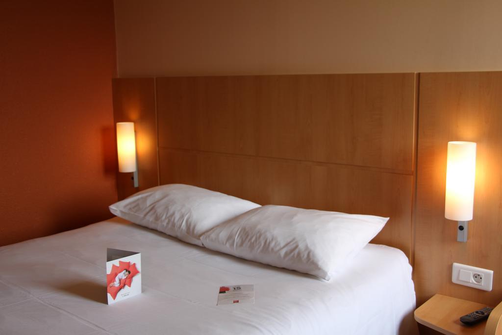 ibis Guingamp Hotel Ploumagoar Ruang foto