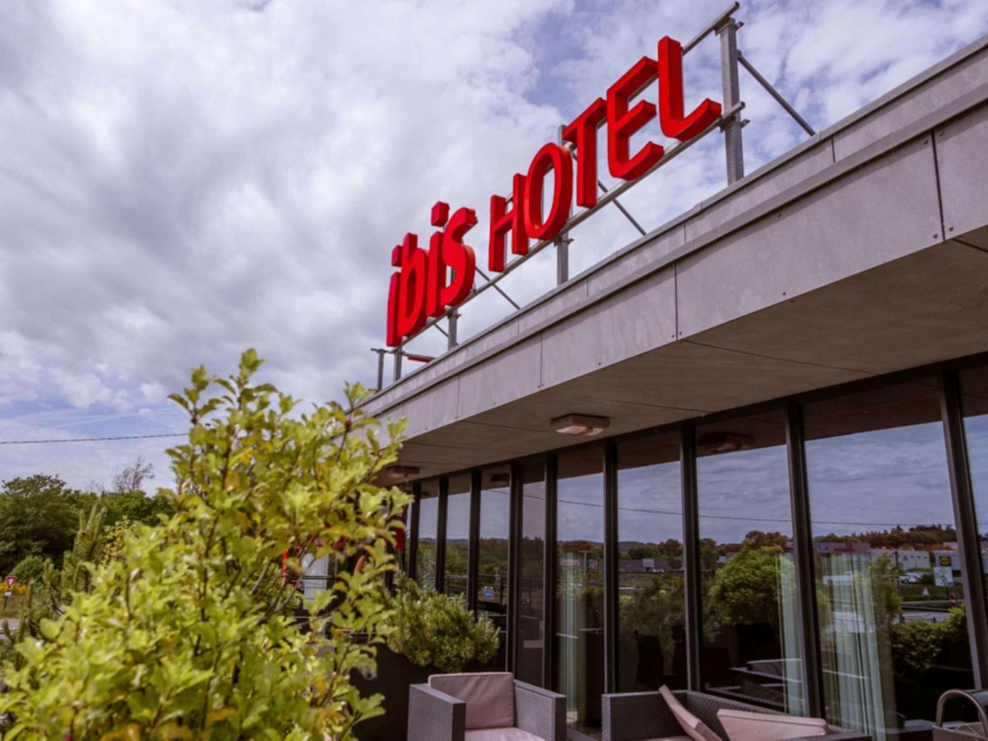 ibis Guingamp Hotel Ploumagoar Bagian luar foto